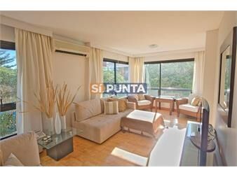 https://www.gallito.com.uy/apartamento-de-3-dormitorios-en-playa-brava-inmuebles-27610526