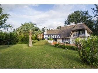 https://www.gallito.com.uy/casa-en-punta-ballena-en-alquiler-inmuebles-27610548