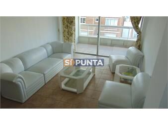 https://www.gallito.com.uy/apartamento-en-playa-mansa-alquiler-anual-inmuebles-27610559