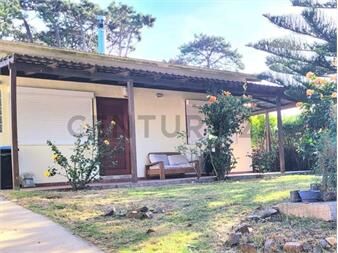 https://www.gallito.com.uy/venta-casa-medanos-de-solymar-3-dormitorios-padron-unico-inmuebles-27352045