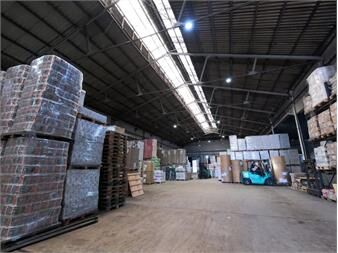 https://www.gallito.com.uy/venta-local-industrial-en-aguada-gral-farias-4217-metros-inmuebles-27615725