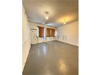 https://www.gallito.com.uy/malvin-sur-casa-o-local-al-frente-con-patio-exclusivo-1-inmuebles-27615870