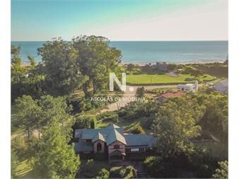 https://www.gallito.com.uy/vende-casa-en-solanas-punta-ballena-inmuebles-27362156