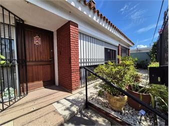 https://www.gallito.com.uy/casa-en-venta-3-dormitorios-centro-de-maldonado-inmuebles-27200505