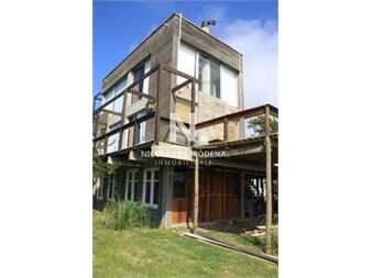 https://www.gallito.com.uy/casa-en-venta-a-metros-de-la-playa-en-manantiales-inmuebles-27619717