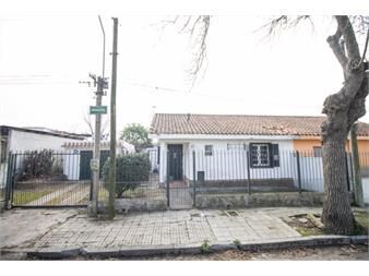 https://web5.gallito.com.uy/alquiler-casa-2-dormitorios-y-garage-cerro-inmuebles-27624885
