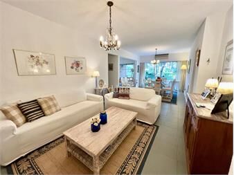 https://www.gallito.com.uy/en-venta-playa-mansa-zona-parada-16-de-3-con-inmuebles-27287925