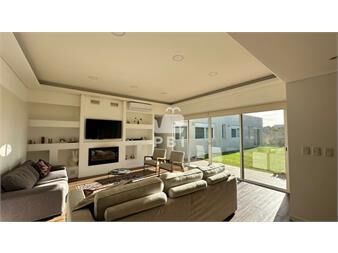 https://www.gallito.com.uy/alquiler-temporario-de-casa-3-dormitorios-en-punta-ballena-inmuebles-27553041