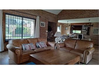 https://www.gallito.com.uy/alquiler-casa-4-dormitorios-en-pinares-playa-inmuebles-27625351