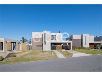 https://www.gallito.com.uy/alquiler-de-casa-en-huertas-de-los-horneros-inmuebles-27625539