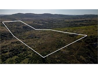 https://www.gallito.com.uy/campo-de-19ha-en-las-sierras-inmuebles-27557182