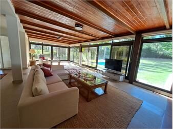 https://web5.gallito.com.uy/espaciosa-casa-en-barrio-privado-de-6-dorm-y-en-inmuebles-25078174
