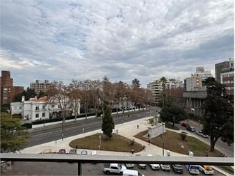 https://www.gallito.com.uy/casatroja-alquiler-elegante-apartamento-pocitos-inmuebles-27632363
