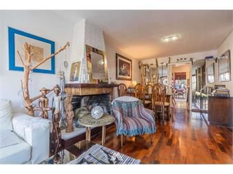 https://www.gallito.com.uy/venta-casa-ph-de-5-dormi-2-garajes-y-patio-inmuebles-27352681