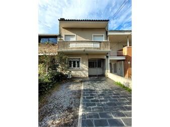 https://web5.gallito.com.uy/venta-casa-malvin-3-dorm-suite-y-cochera-x-2-inmuebles-27632620