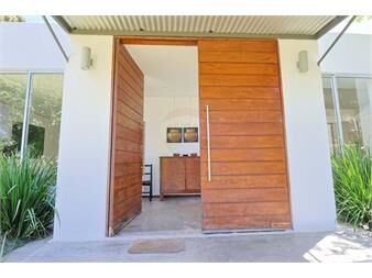 https://www.gallito.com.uy/venta-hermosa-casa-real-de-san-carlos-cuatro-soles-inmuebles-27342891