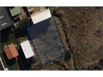 https://www.gallito.com.uy/venta-de-terreno-con-334m²-en-linda-zona-de-pando-inmuebles-25880862
