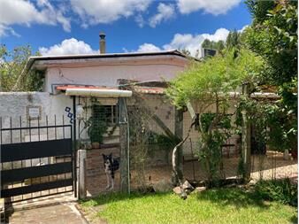 https://web5.gallito.com.uy/venta-de-2-casas-en-un-mismo-padron-en-casarino-inmuebles-26457732