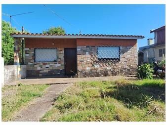 https://www.gallito.com.uy/venta-de-casa-con-terreno-2-dormitorios-en-pando-inmuebles-26912909