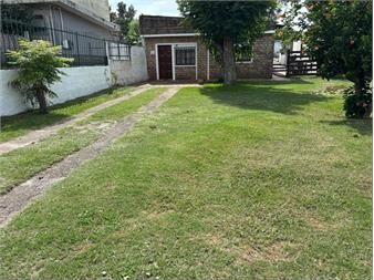https://www.gallito.com.uy/sobre-asfaltada-cerca-de-todo-2-dormitorios-lomas-de-solyma-inmuebles-27415482