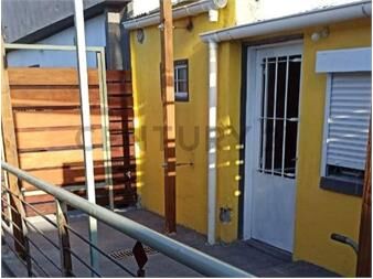 https://www.gallito.com.uy/alquiler-apartamento-tipo-casa-1-dormitorio-la-teja-con-p-inmuebles-27625278