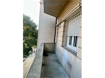 https://www.gallito.com.uy/apto-reciclado-2-dormitorios-en-brazo-oriental-inmuebles-27610273