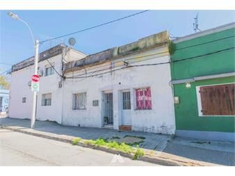 https://www.gallito.com.uy/venta-de-dos-casas-en-un-mismo-padron-en-pando-inmuebles-27564889
