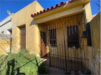 https://www.gallito.com.uy/venta-de-casa-a-reciclar-ideal-inversion-pando-inmuebles-27479073
