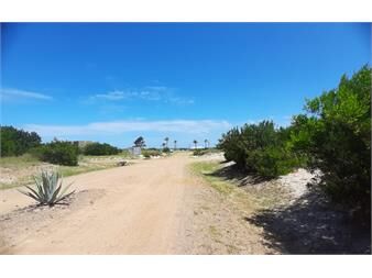 https://www.gallito.com.uy/venta-lote19-en-complejo-privado-jaureguiberry-sur-inmuebles-26051887