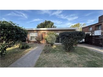 https://www.gallito.com.uy/venta-casa-de-3-dormitorios-en-solymar-inmuebles-27503986