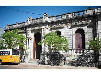 https://www.gallito.com.uy/excepcional-casa-en-pleno-centro-de-salto-inmuebles-27117904