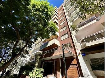 https://www.gallito.com.uy/venta-de-apartamento-de-3-dormitorios-y-servicio-en-punta-ca-inmuebles-27642083