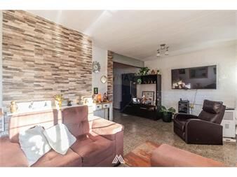 https://www.gallito.com.uy/venta-duplex-4-dormitorios-cg-complejo-en-sayago-inmuebles-27553472