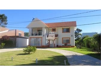 https://www.gallito.com.uy/alquiler-temporal-casa-en-tã­o-tom-3-dormitorios-inmuebles-27522314