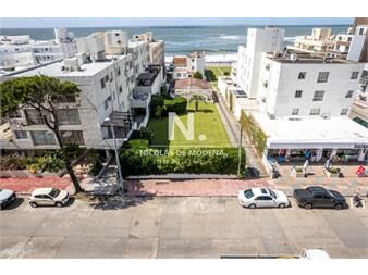 https://web5.gallito.com.uy/espectacular-propiedad-frente-al-mar-en-la-inmuebles-26929247