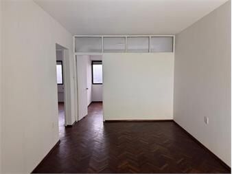 https://web5.gallito.com.uy/excelente-punto-sobre-av-18-de-julio-esq-pablo-de-maria-inmuebles-27642659