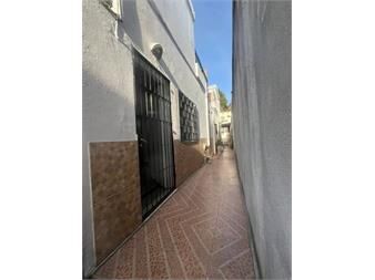 https://web5.gallito.com.uy/venta-apto-ph-interior-2-dorm-escla-blanqueada-inmuebles-27642764