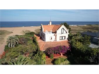 https://www.gallito.com.uy/espectacular-casa-sobre-el-mar-gran-oportunidad-inmuebles-25034234