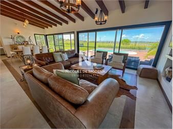https://www.gallito.com.uy/hermosa-casa-en-alquiler-anual-barrio-privado-inmuebles-27650190