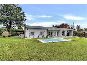 https://web5.gallito.com.uy/venta-casa-remodelada-en-punta-ballena-solanas-inmuebles-27312331