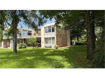https://www.gallito.com.uy/divina-en-la-mejor-zona-de-el-pinar-inmuebles-26844525