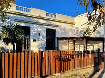 https://www.gallito.com.uy/venta-casa-3-dormitorios-y-gge-centro-florida-inmuebles-27283829