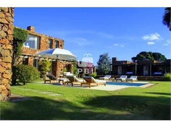https://www.gallito.com.uy/chacra-en-manantiales-con-gran-confort-ref-inmuebles-25281871