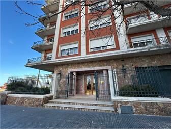 https://www.gallito.com.uy/alquilo-apartamento-4-dormitorios-garaje-rambla-inmuebles-27331881