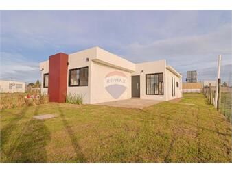 https://web5.gallito.com.uy/venta-de-casa-ph-cerca-de-aeropuerto-2-dormitorios-inmuebles-27351721