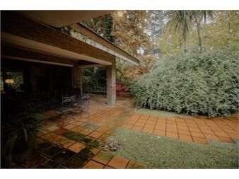 https://www.gallito.com.uy/casa-en-venta-4-dormitorios-punta-del-este-inmuebles-27657633