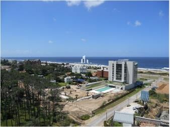 https://www.gallito.com.uy/apartamento-en-brava-2-dormitorios-inmuebles-19896320