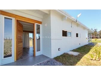 https://www.gallito.com.uy/hermosa-casa-en-venta-a-estrenar-con-vista-a-la-inmuebles-24570549