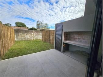 https://www.gallito.com.uy/venta-carrasco-norte-casa-3-dorm-gge-patio-parrillero-inmuebles-27662492