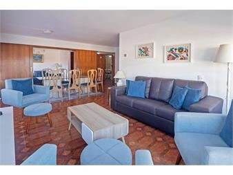 https://web5.gallito.com.uy/apartamento-en-venta-4-dormitorios-en-peninsula-inmuebles-27119273